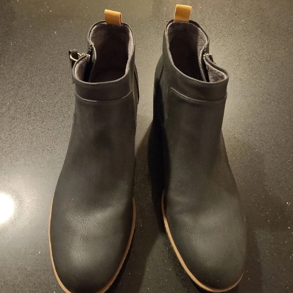 Dr. Scholls booties